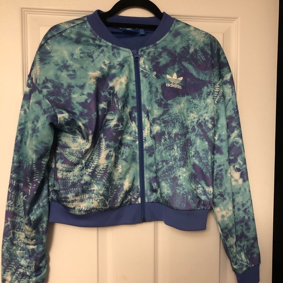 New Adidas sweater
Never worn
US size medium - Picture 3 of 4